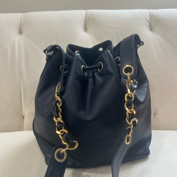 Vintage Chanel Caviar Navy Blue 24k Gold plated hardware Drawstring Bucket Bag - Picture 2 of 14